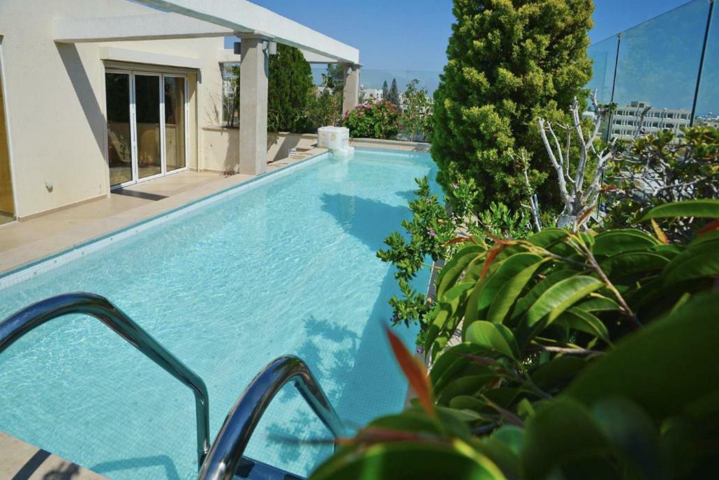 Apartament Huge Penthouse With Private Pool Pafos Zewnętrze zdjęcie